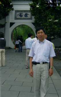 第二版 从杨高路的变迁看浦东的改革开放 张坚白照片.jpg
